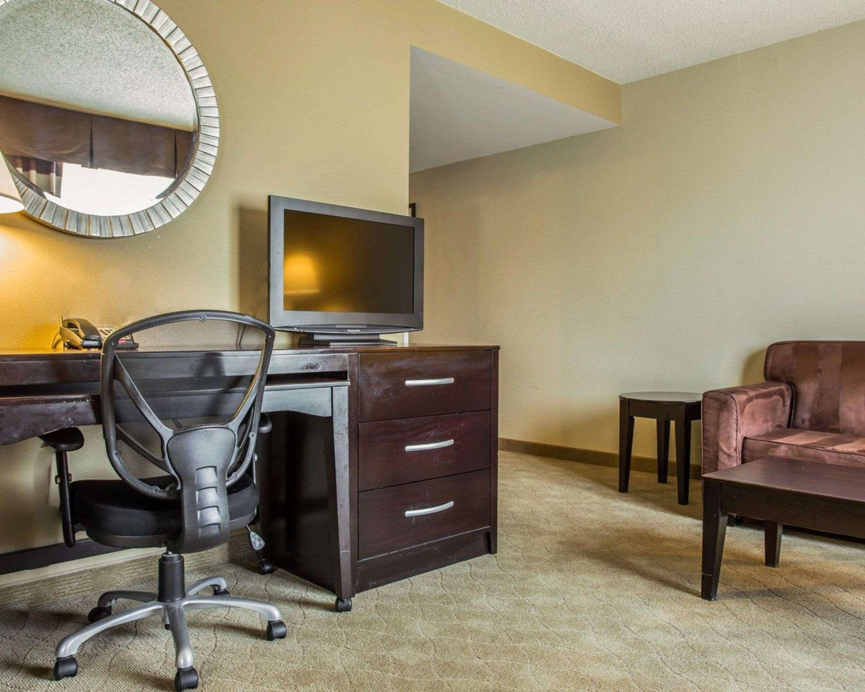 Comfort Suites Huntersville Near Lake Norman Exterior foto