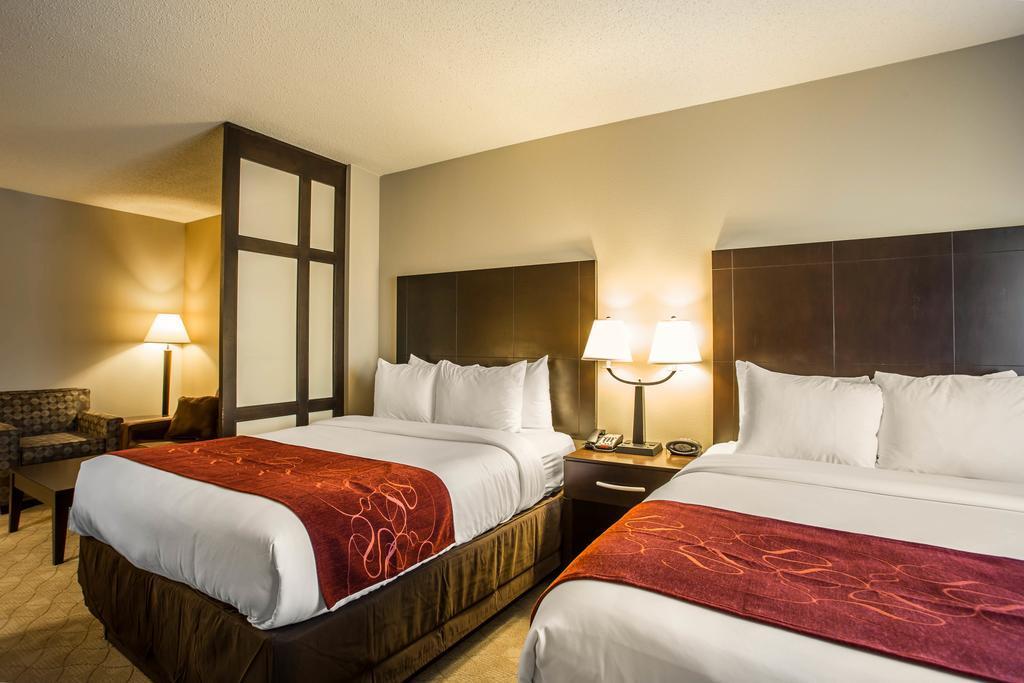 Comfort Suites Huntersville Near Lake Norman Exterior foto